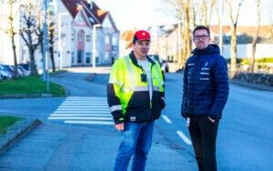 Idar Kolnes Goa (t.h.) og Bjørn Terje Middelthon fra Teknisk drift i Randaberg kommune er svært fornøyd med de to Bymiljøpakke-prosjektene på Grødem. 